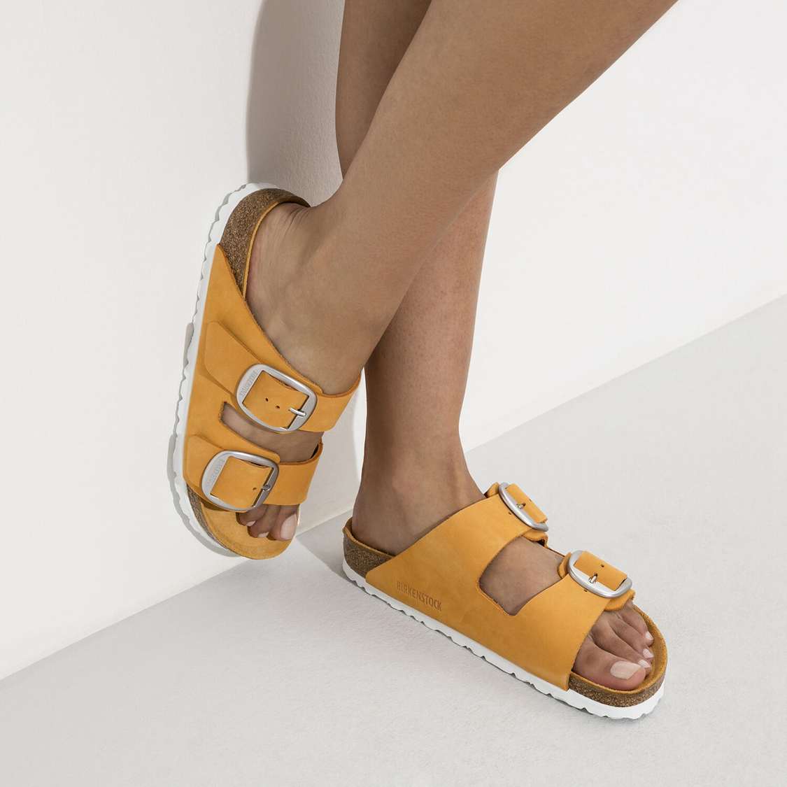 Birkenstock Arizona Big Buckle Nubuck Leather Two Strap Sandals Apricot | zxQd8vzgHqZ