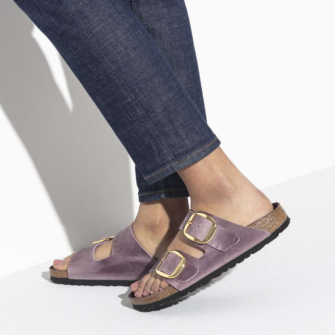 Birkenstock Arizona Big Buckle Oiled Leather Two Strap Sandals Lavender | 4B8wKgetogB