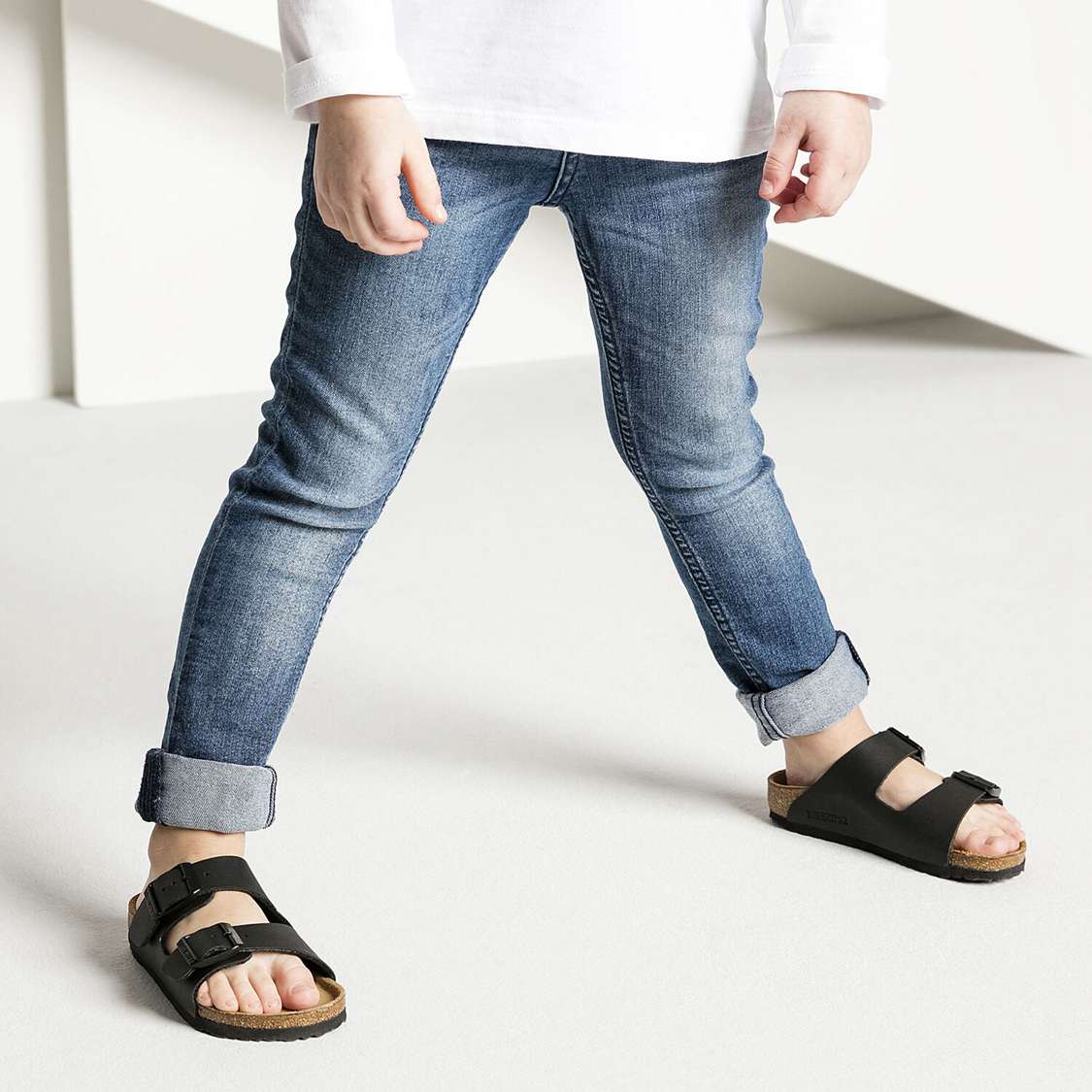 Birkenstock Arizona Birko-Flor Boys Sandals Black | LdFnGLKbCRE