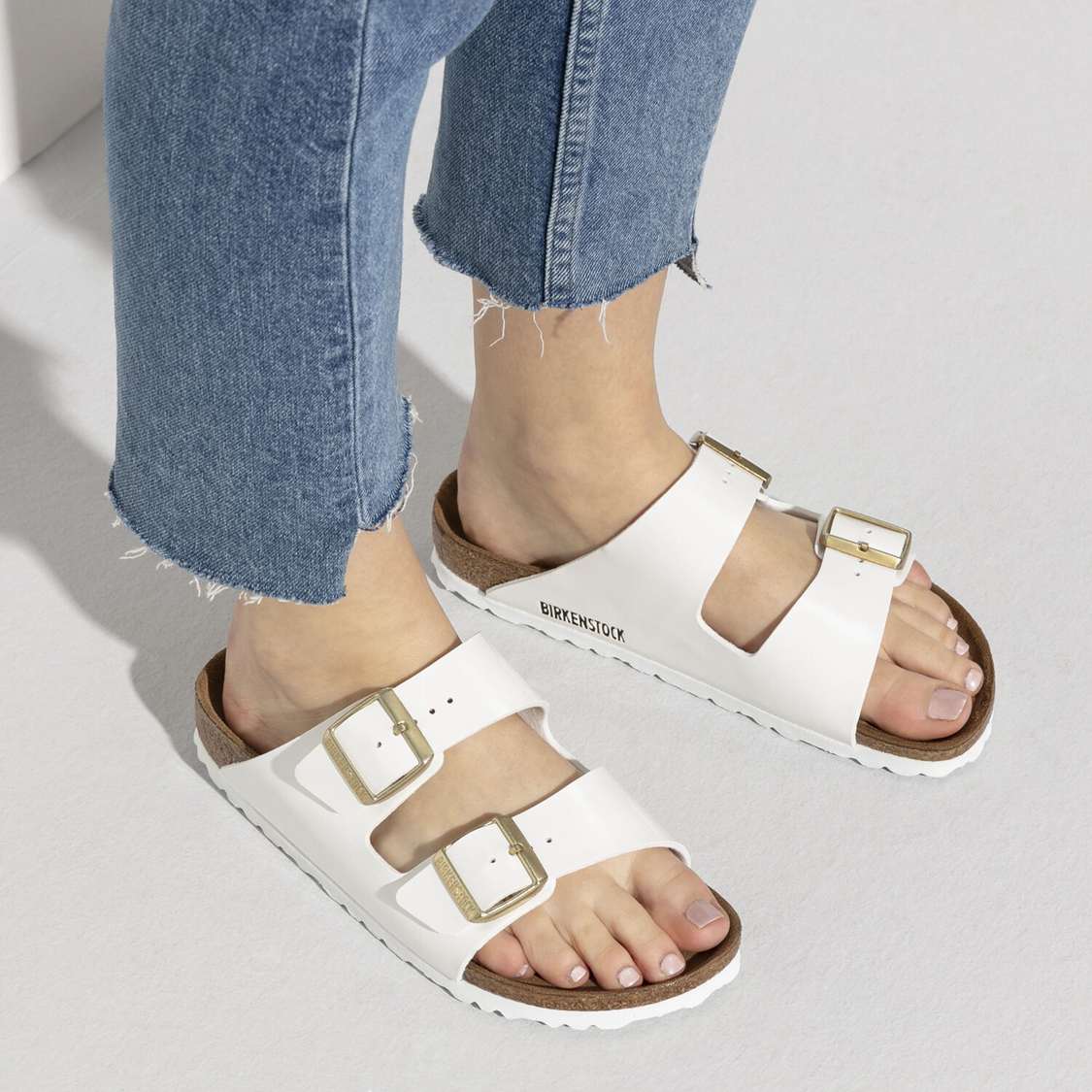 Birkenstock Arizona Birko-Flor Patent Two Strap Sandals White | 4xqVBXaVCTH