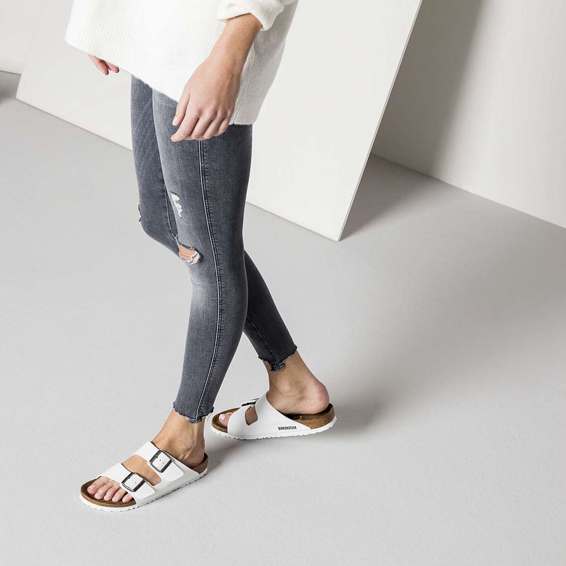 Birkenstock Arizona Birko-Flor Two Strap Sandals White | D6d5DfoQkPn