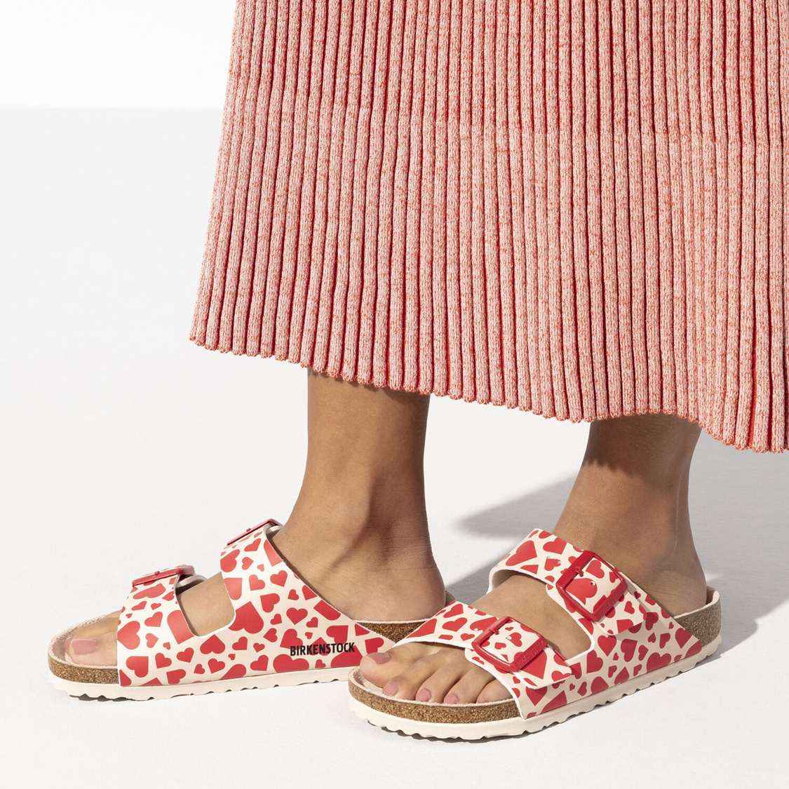 Birkenstock Arizona Birko-Flor Two Strap Sandals Red | zUlysQOZagw