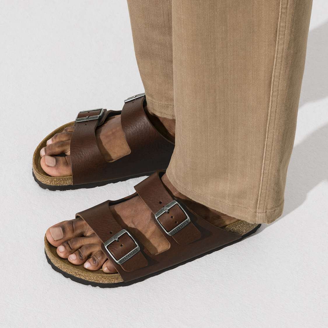 Birkenstock Arizona Leather Two Strap Sandals Brown | 2EOzyAreyNm