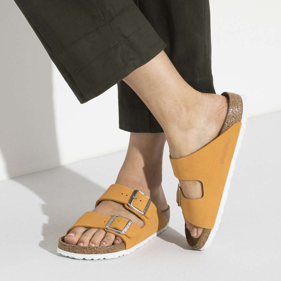 Birkenstock Arizona Soft Footbed Nubuck Leather Two Strap Sandals Apricot | tdMuZqMCK1U