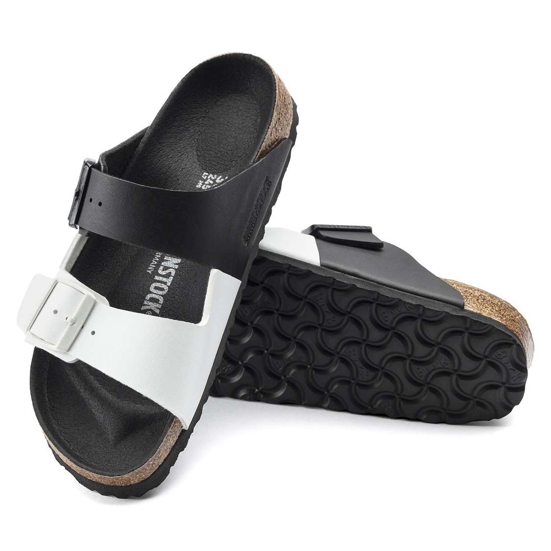 Birkenstock Arizona Split Birko-Flor Two Strap Sandals Black / White | 2zfGUBox1MX