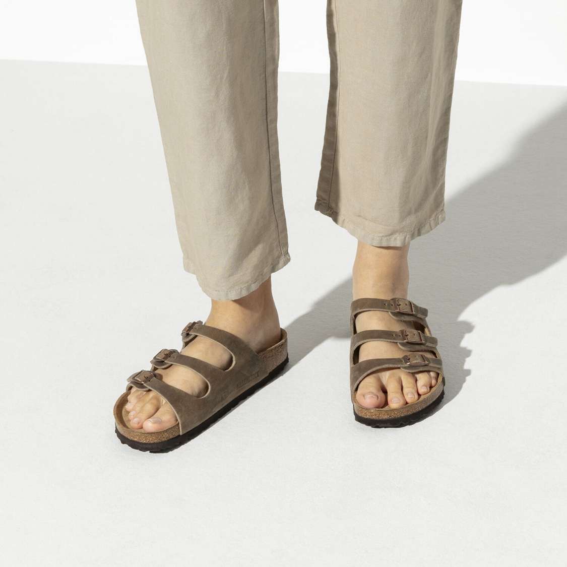 Birkenstock Florida Soft Footbed Oiled Leather Multi Strap Sandals Brown | WTnZmquLp79