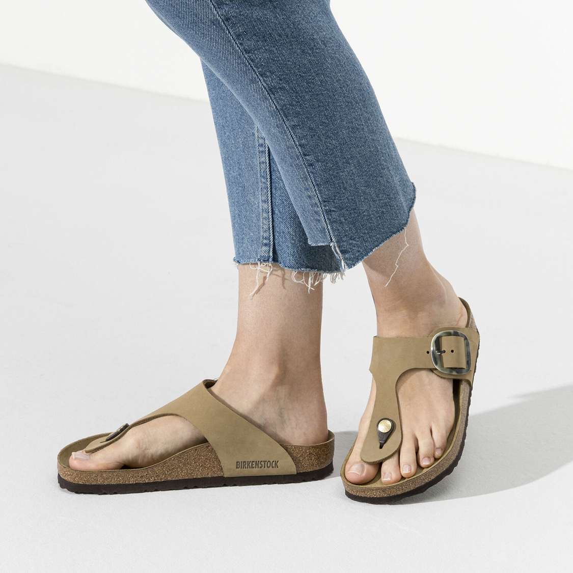 Birkenstock Gizeh Big Buckle Nubuck Leather Thong Green | BSGtFRVE9be