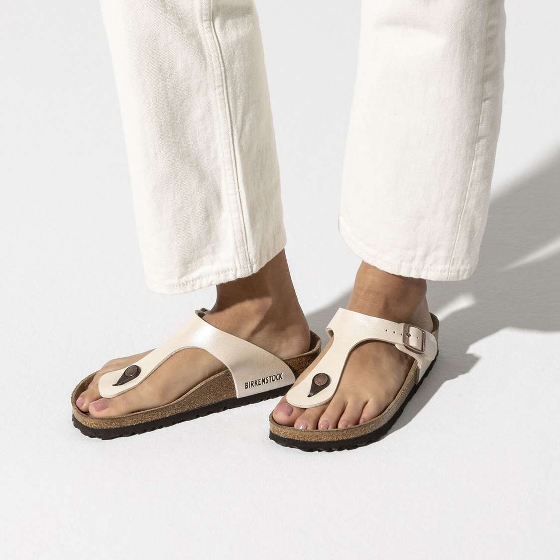 Birkenstock Gizeh Birko-Flor One Strap Sandals White | cfMtYh8fGAl