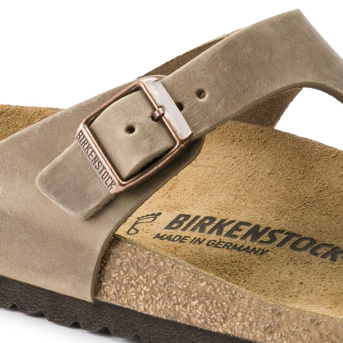 Birkenstock Gizeh Oiled Leather One Strap Sandals Brown | 9PGRpvMPCpk