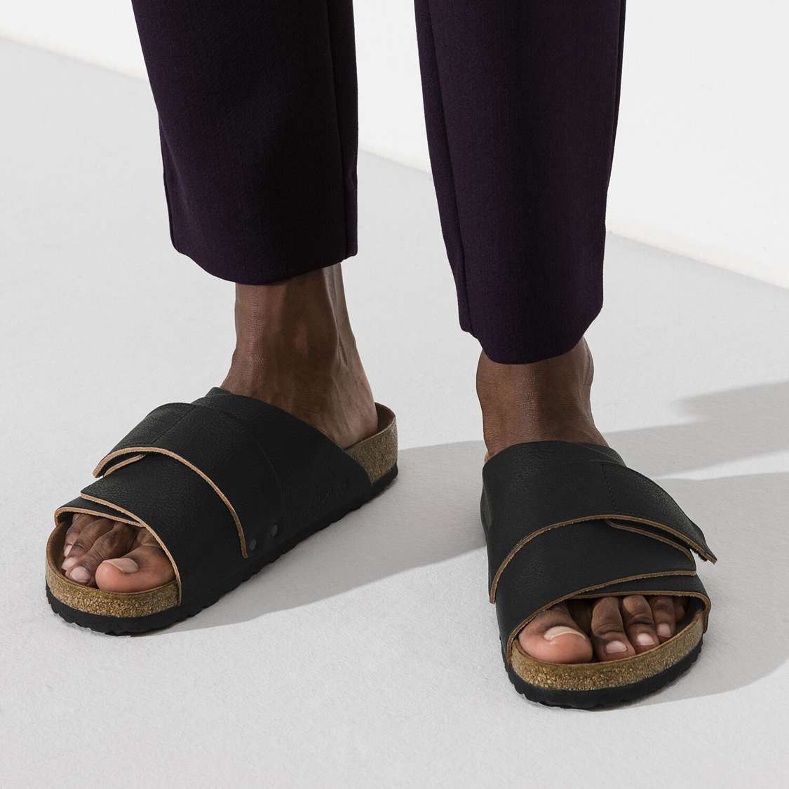 Birkenstock Kyoto Leather One Strap Sandals Black | eQHvkoaoO6r