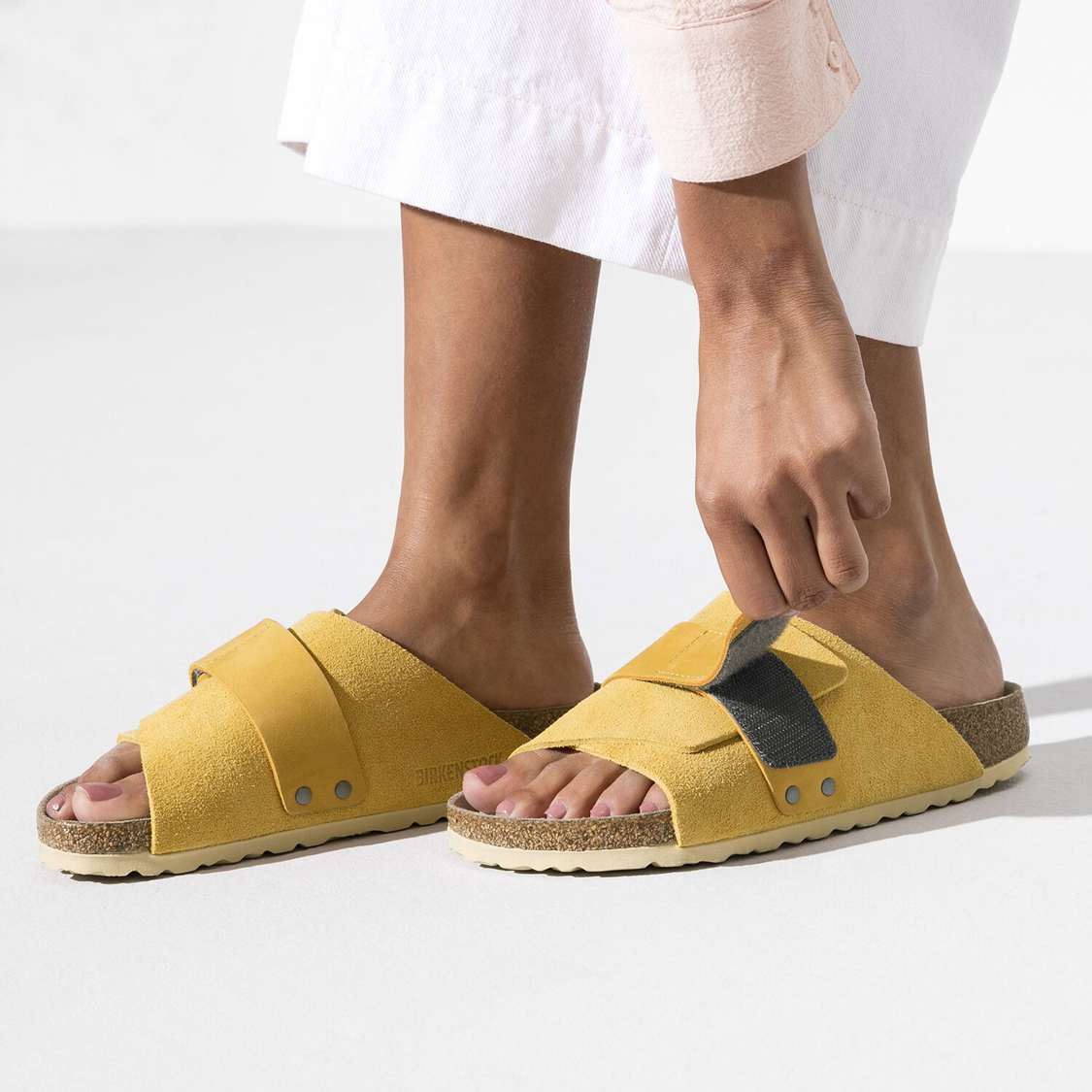 Birkenstock Kyoto Soft Footbed Nubuck/Suede Leather One Strap Sandals Yellow | uwa1nJBQHNd