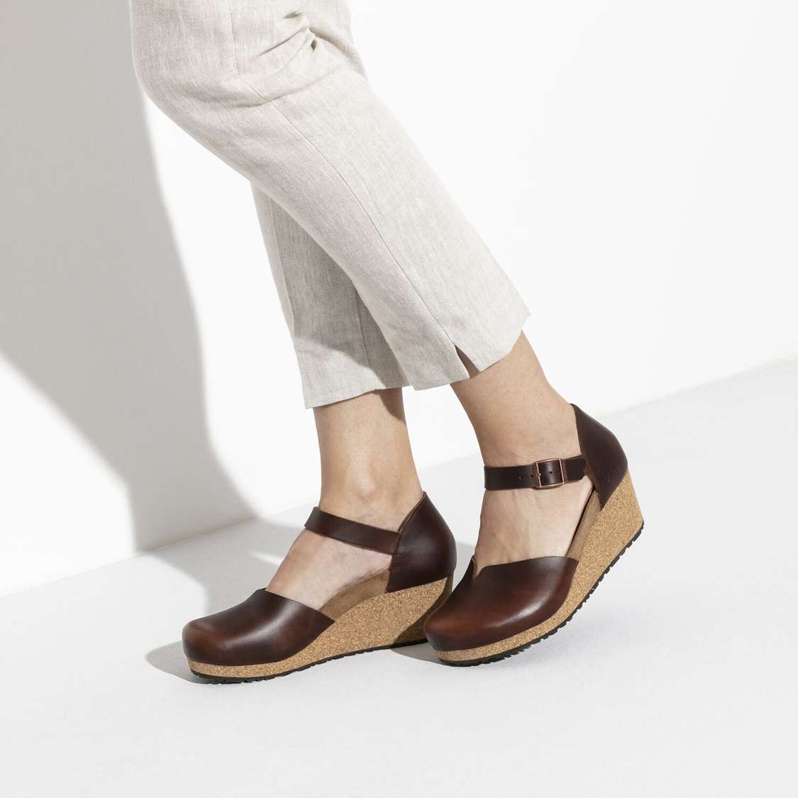 Birkenstock Mary Leather Wedges Sandals Brown | MUOAOVDcsNN