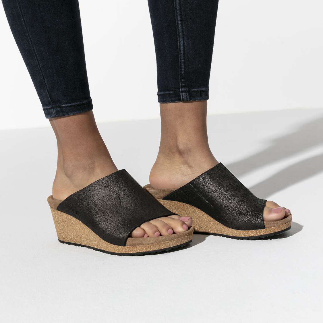 Birkenstock Namica Suede Leather One Strap Sandals Wash Black | nHjFfX8rtuv