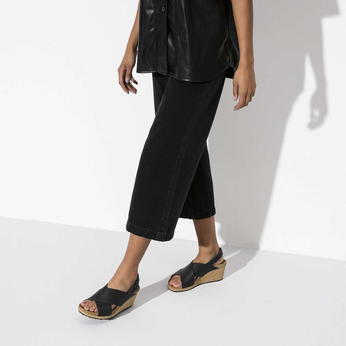 Birkenstock Samira Leather Two Strap Sandals Black | AToZWYYNb9J