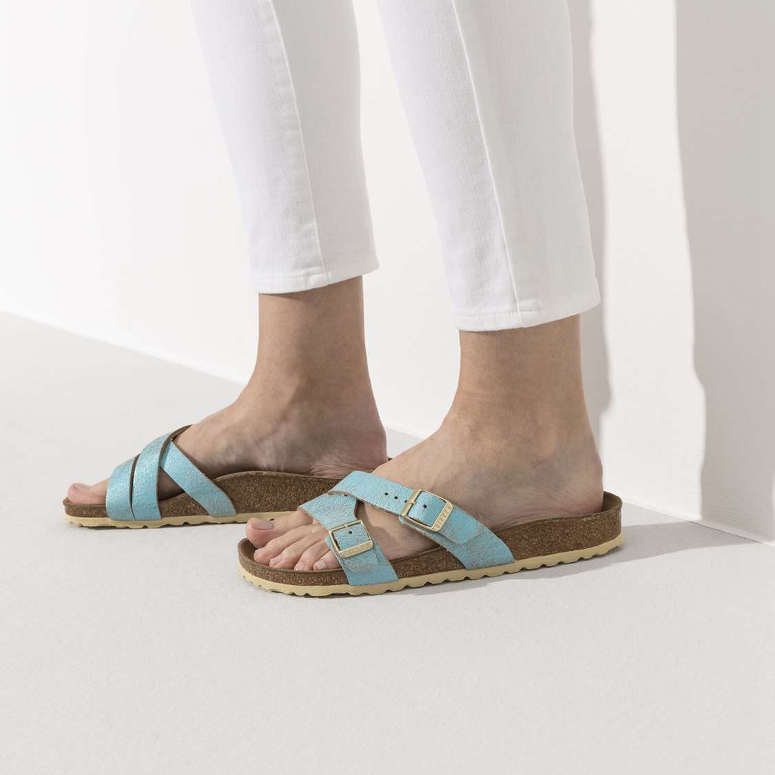 Birkenstock Yao Leather Multi Strap Sandals Wash Light Turquoise | ocoOQb769xz