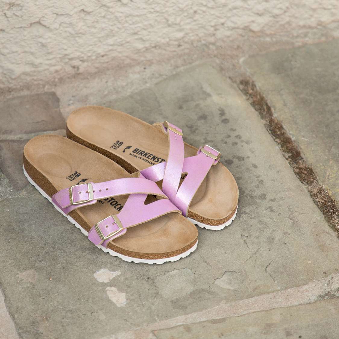 Birkenstock Yao Leather Multi Strap Sandals Wash Pink | zzt3GBKzyoq